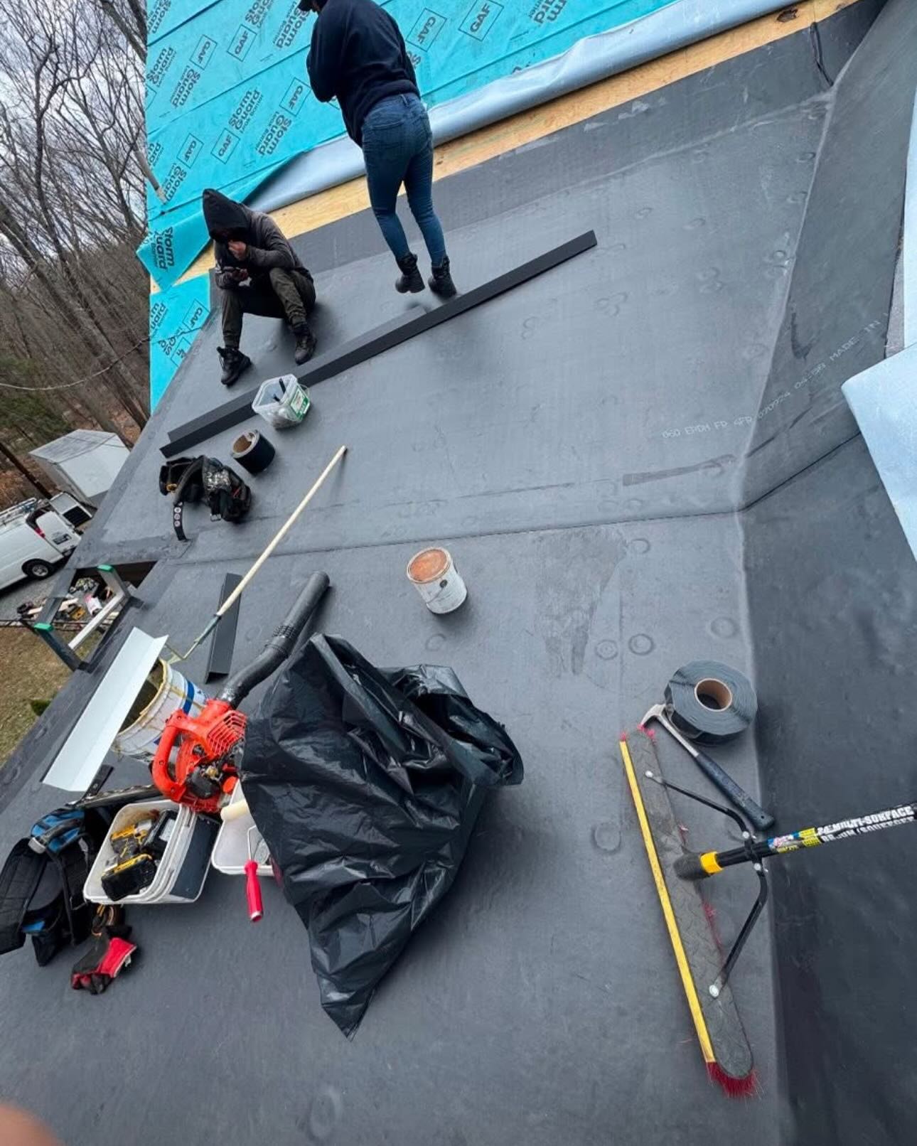 Gutter cleaning service North Shore MA